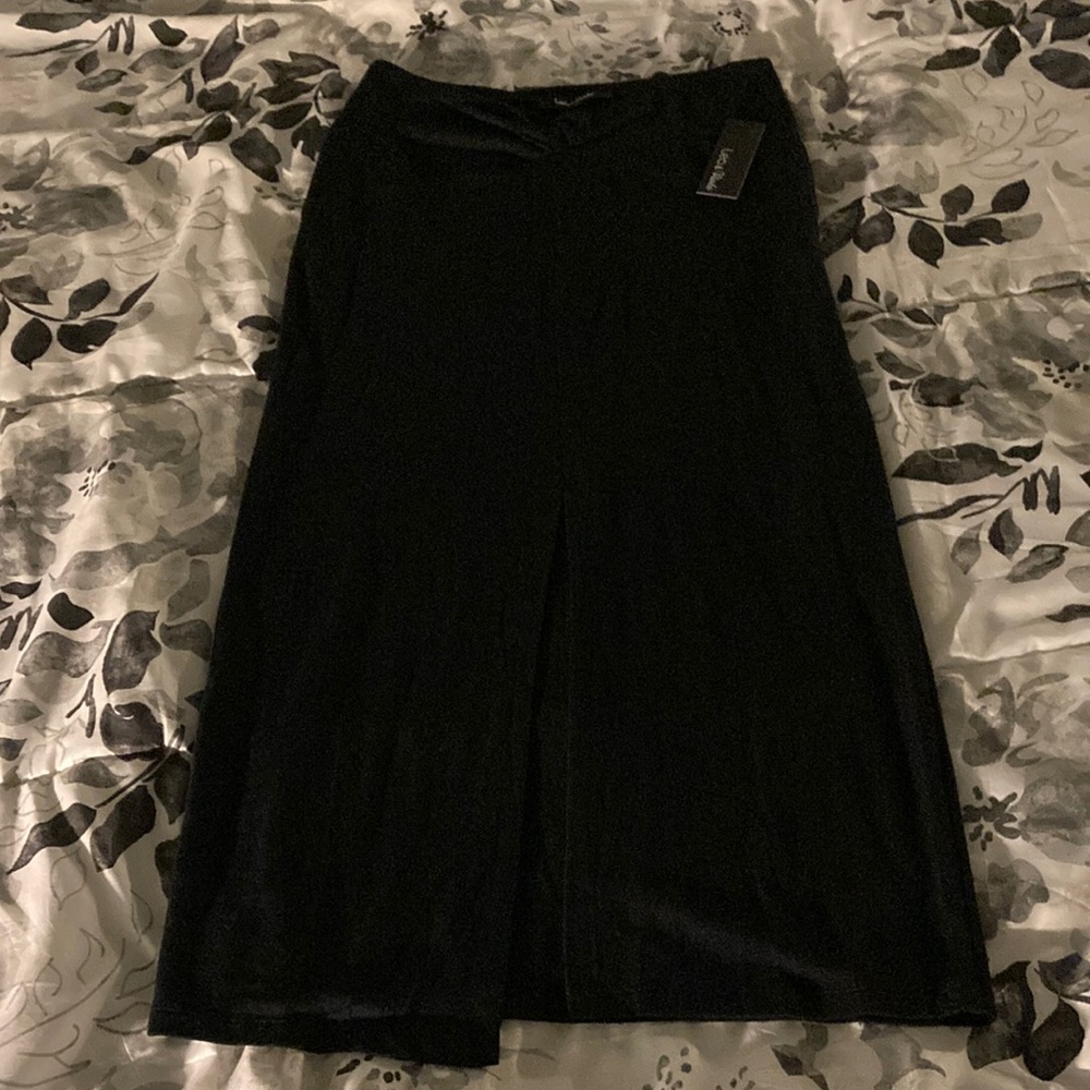 NWT Lea & Viola long black skirt